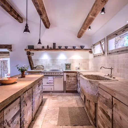 Serenita Pallombaggia *