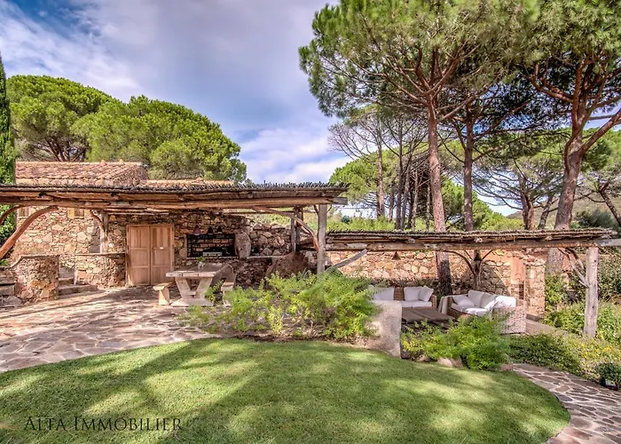 Serenita Pallombaggia 别墅