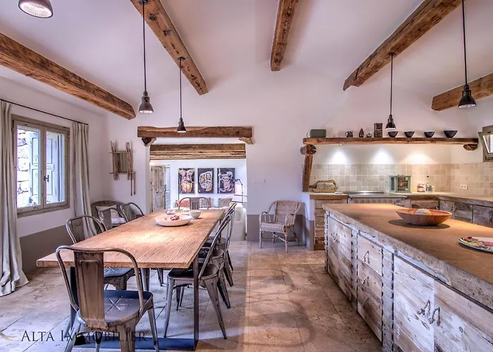 Serenita Pallombaggia * 维琪奥港