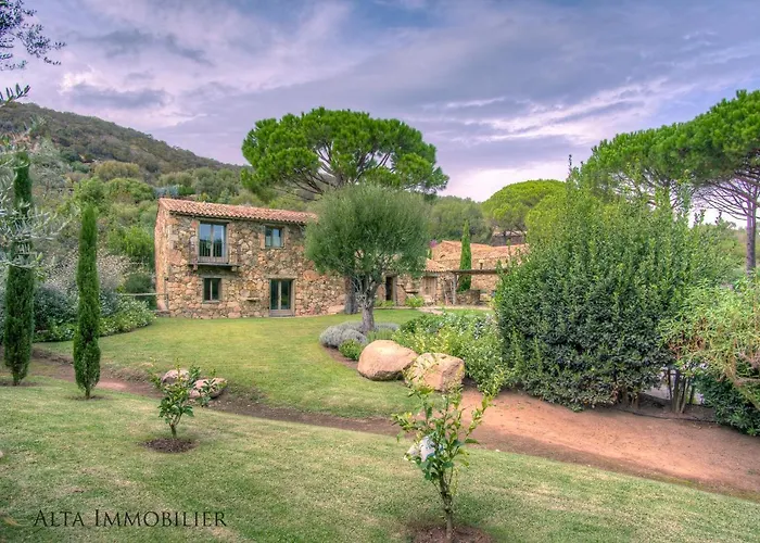 Serenita Pallombaggia 别墅